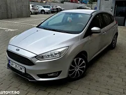 Argint Utilizat 2017 Ford Focus Trend Hatchback | 5.900 EUR (Preț bun)