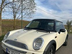 Culoarealb Utilizat 2004 Mini Cooper Coupé Coupe | 2.750 EUR (Preț OK)