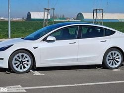 Culoarealb Utilizat 2023 Tesla Model 3 Long Range AWD Berlinǎ | 34.900 EUR (Preț OK)