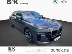 Gri Utilizat 2023 BMW 740 M Sport Berlinǎ | 96.547 EUR (Super Preț)