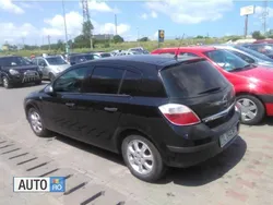 Negru Utilizat 2007 Opel Astra Hatchback | 3.599 EUR (Scump)