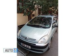 Verde Utilizat 2005 Citroën Xsara Picasso Monovolum | 2.100 EUR