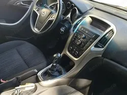 Utilizat 2010 Opel Astra Hatchback | 3.200 EUR (Preț OK)