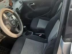 Utilizat 2010 VW Polo Berlinǎ | 2.900 EUR (Preț bun)