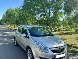 Gri Utilizat 2009 Opel Corsa | 2.300 EUR (Preț OK)