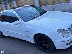 Culoarealb Utilizat 2008 Mercedes E320 Avantgarde Berlinǎ | 5.500 EUR