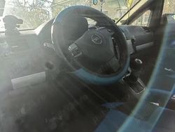 Utilizat 2006 Opel Zafira Monovolum | 1.200 EUR (Super Preț)