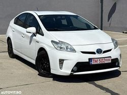 Culoarealb Utilizat 2015 Toyota Prius Comfort Hatchback | 9.350 EUR (Super Preț)