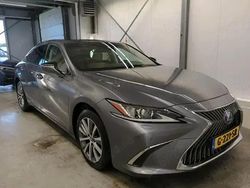 Utilizat 2019 Lexus ES300H Berlinǎ | 29.999 EUR
