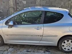 Utilizat 2011 Peugeot 207 Coupe | 800 EUR