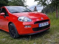 Rosu Utilizat 2013 Fiat Punto Hatchback | 3.750 EUR