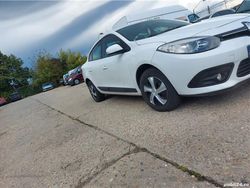 Utilizat 2013 Renault Fluence Berlinǎ | 3.990 EUR