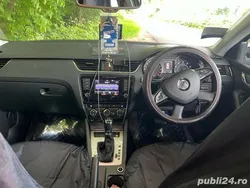 Gri Utilizat 2015 Skoda Octavia Hatchback | 8.500 EUR (Super Preț)