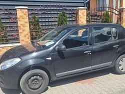 Utilizat 2012 Dacia Sandero Hatchback | 1.750 EUR (Preț bun)