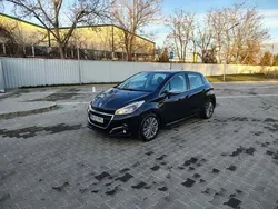 Utilizat 2016 Peugeot 208 Allure Hatchback | 8.600 EUR (Preț bun)