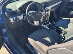 Utilizat 2008 Opel Astra Coupe | 1.600 EUR