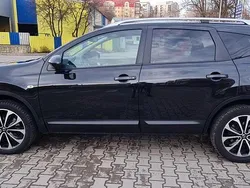 Culoarenegru Utilizat 2013 Nissan Qashqai SUV | 6.250 EUR (Preț bun)