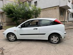 Alb Utilizat 2001 Ford Focus Coupe | 1.000 EUR