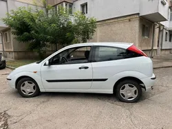 Alb Utilizat 2001 Ford Focus Coupe | 1.600 EUR (Puțin scump)