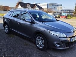 Culoareargint Utilizat 2012 Renault Mégane GrandTour Dynamique Break | 3.850 EUR (Preț OK)