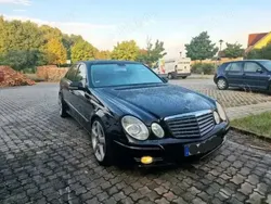 Negru Utilizat 2006 Mercedes E280 Elegance Berlinǎ | 5.500 EUR