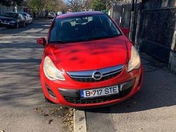 Culoarerosu Utilizat 2013 Opel Corsa Essentia Hatchback | 3.599 EUR (Preț bun)