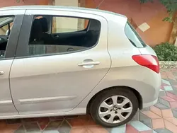 Utilizat 2011 Peugeot 308 Berlinǎ | 2.500 EUR (Preț OK)