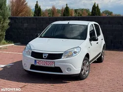 Alb Utilizat 2009 Dacia Sandero Lauréate Hatchback | 2.650 EUR (Preț OK)
