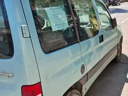 Albastru Utilizat 2008 Citroën Berlingo Monovolum | 3.200 EUR