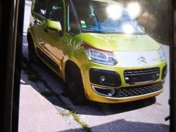Utilizat 2010 Peugeot Partner Monovolum | 2.300 EUR