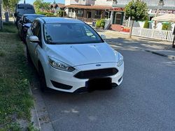 Alb Utilizat 2015 Ford Focus Break | 5.500 EUR (Preț OK)