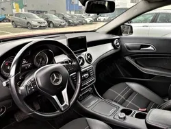 Rosu Utilizat 2015 Mercedes GLA220 SUV | 15.750 EUR
