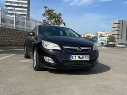 Negru Utilizat 2010 Opel Astra Sport Coupe | 3.300 EUR (Super Preț)
