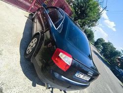 Utilizat 2003 Audi A4 Berlinǎ | 7.000 EUR