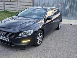 Culoarenegru Utilizat 2017 Volvo V60 Summum Break | 9.700 EUR (Preț OK)