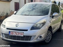 Culoaregri Utilizat 2011 Renault Scénic III Bose Edition Monovolum | 2.999 EUR (Preț OK)