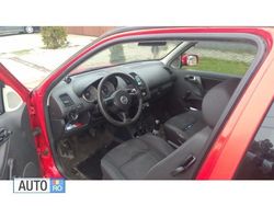 Rosu Utilizat 2001 VW Polo Break | 750 EUR