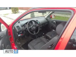 Rosu Utilizat 2001 VW Polo Break | 750 EUR