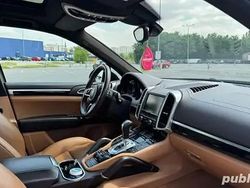 Negru Utilizat 2016 Porsche Cayenne SUV | 30.000 EUR (Preț bun)