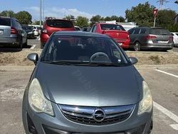 Gri Utilizat 2011 Opel Corsa Hatchback | 3.650 EUR (Preț OK)