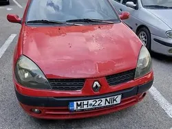 Utilizat 2002 Renault Clio II Berlinǎ | 3.000 EUR