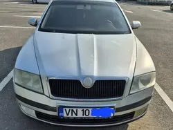 Argintiu Utilizat 2005 Skoda Octavia Elegance Break | 2.500 EUR (Preț bun)
