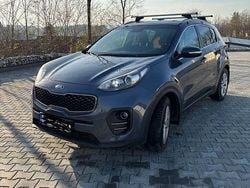 Culoarealbastru Utilizat 2016 Kia Sportage SUV | 15.500 EUR (Puțin scump)
