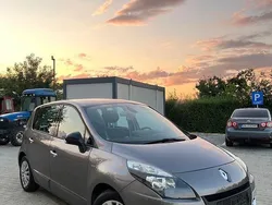 Gri Utilizat 2010 Renault Scénic III Bose Edition Monovolum | 4.199 EUR (Puțin scump)