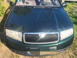 Utilizat 2002 Skoda Fabia Hatchback | 1.200 EUR