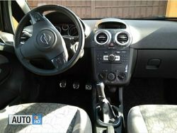 Gri Utilizat 2012 Opel Corsa Hatchback | 5.950 EUR (Scump)