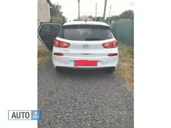 Alb Utilizat 2017 Hyundai i30 Hatchback | 9.450 EUR (Puțin scump)
