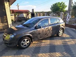 Utilizat 2010 Opel Astra Hatchback | 3.200 EUR (Preț OK)