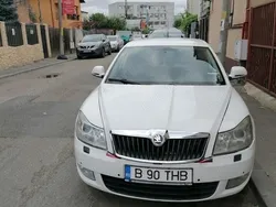 Alb Utilizat 2011 Skoda Octavia Berlinǎ | 4.300 EUR (Super Preț)