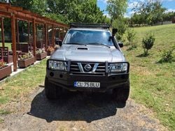 Gri Utilizat 2003 Nissan Patrol SUV | 13.900 EUR (Preț bun)